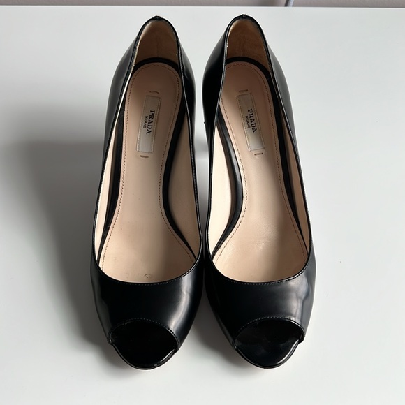 Prada peep toe black leather pump size 37.5, 3.25 inch heel made in Italy - Picture 2 of 11